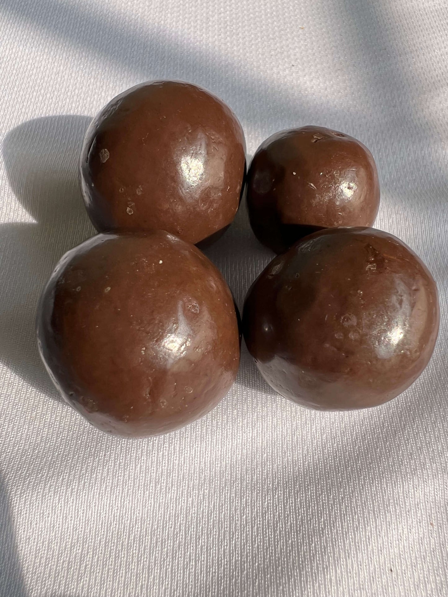 Choco Paan Ball