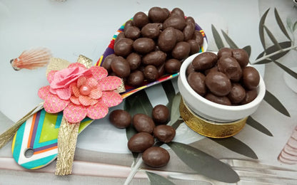Chocolate Dragees Almond