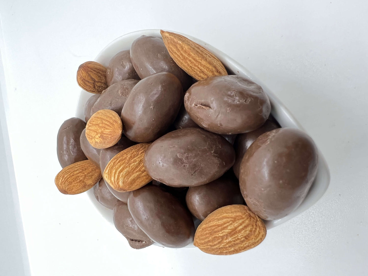 Chocolate Dragees Almond